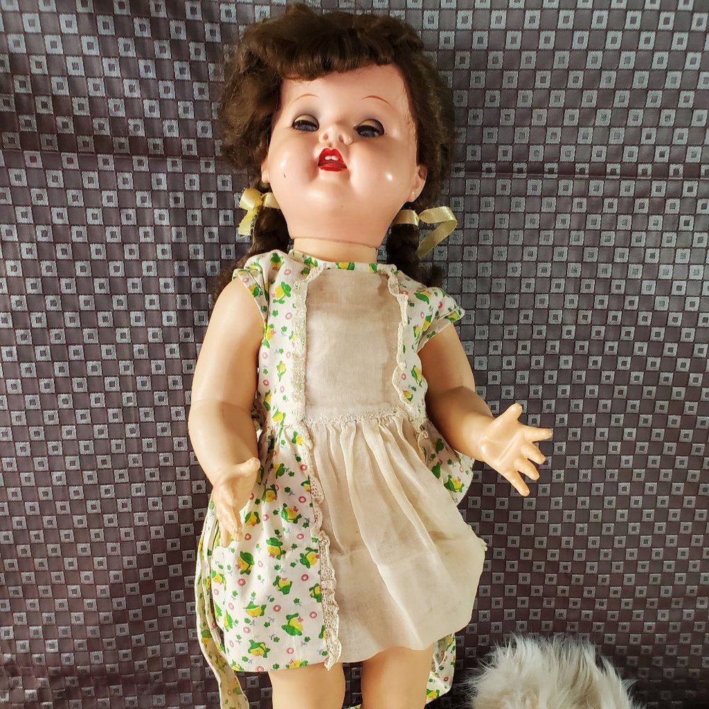 IDEAL TOYS 21" DOLL VINTAGE